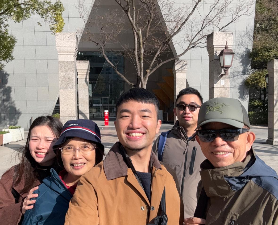2026 福岡家庭旅遊 Day 1 全家福合照